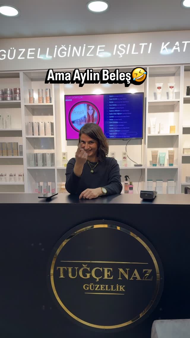 Aylin beleş 🤣🤣🤣

Tamamen ironi 

#fyp #strongwomen #keșfetteyim #antalya #akımvideoları